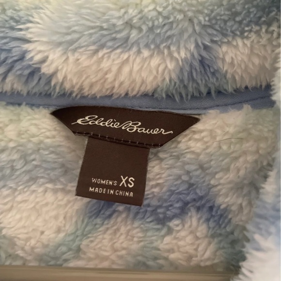 Eddie Bauer Half Zip Pullover - Picture 3 of 3